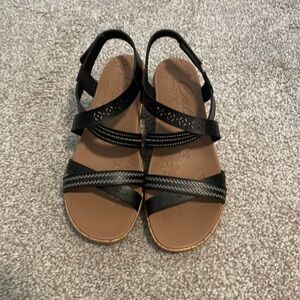 Sketchers Beverlee Delicate Glow wedge sandles